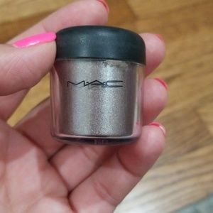 MAC PIGMENT- Mauvement